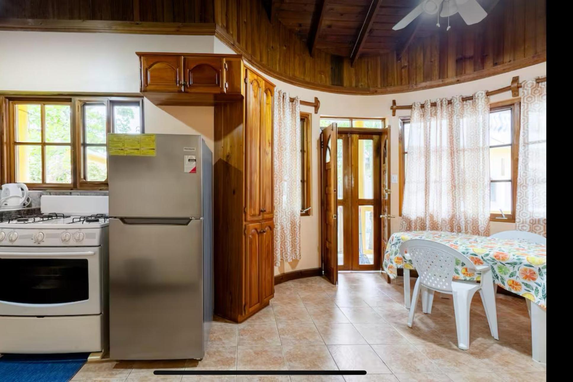 R&V Villa Негрил Экстерьер фото